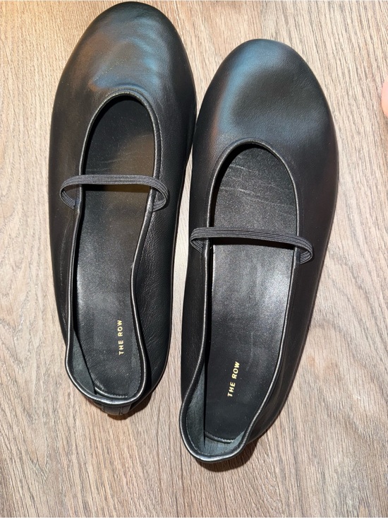 The Row Shoes - The Row Black Leather Ballet Flats